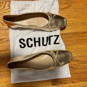 Brand new never worn Gold flats/ ballet flats